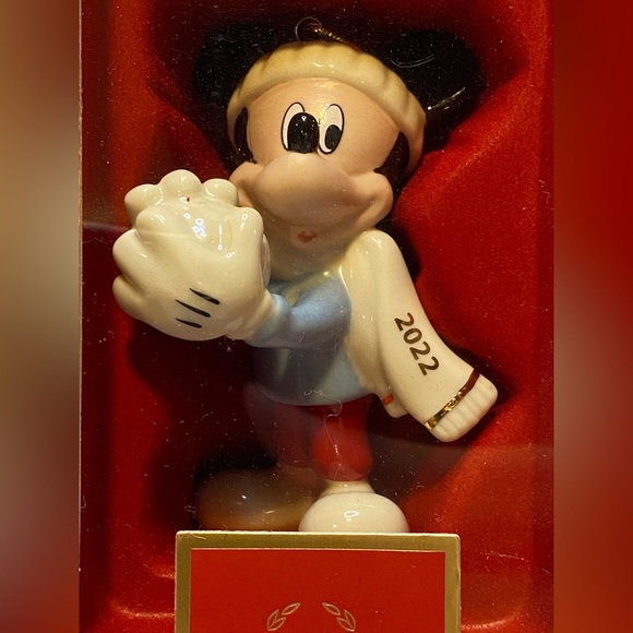 Lenox Disney Mickey Mouse Snow Games 2022 Ornament New in Box / NWT - Picture 2 of 5